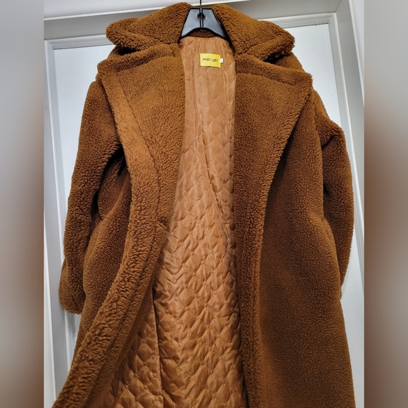 Shady Lady Teddy Coat - Picture 10 of 12